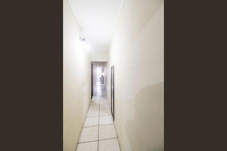 Corredor de casa à venda com 3 quartos, 248m² em Jardim Mutinga, Barueri