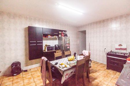 Casa à venda com 248m², 3 quartos e 1 vaga Casa à venda com 248m², 3 quartos e 1 vagaCozinha- Casa 3
