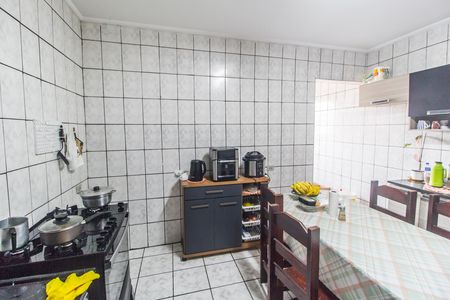 Casa à venda com 248m², 3 quartos e 1 vaga Casa à venda com 248m², 3 quartos e 1 vagaCozinha- Casa 1