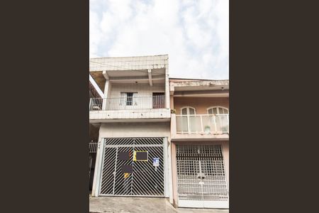 Casa à venda com 248m², 3 quartos e 1 vaga Casa à venda com 248m², 3 quartos e 1 vagaFachada