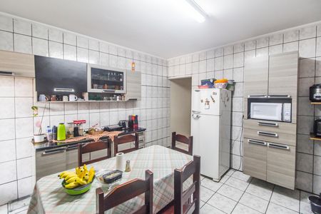 Casa à venda com 248m², 3 quartos e 1 vaga Casa à venda com 248m², 3 quartos e 1 vagaCozinha- Casa 1