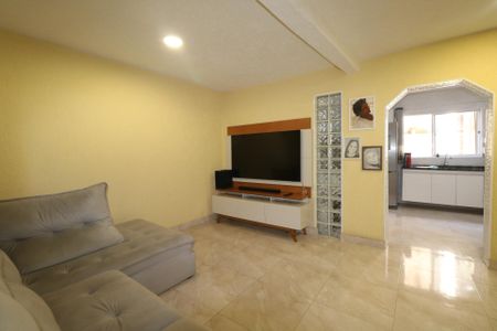Sala de casa à venda com 3 quartos, 280m² em Parque Doroteia, Diadema