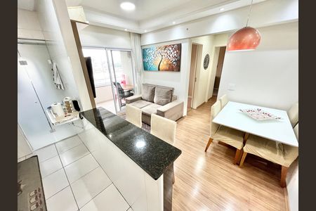 Apartamento à venda com 52m², 2 quartos e 1 vaga Apartamento à venda com 52m², 2 quartos e 1 vagaCozinha