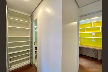 Apartamento à venda com 93m², 2 quartos e 1 vaga Apartamento à venda com 93m², 2 quartos e 1 vagaDetalhe
