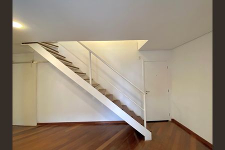 Apartamento à venda com 93m², 2 quartos e 1 vaga Apartamento à venda com 93m², 2 quartos e 1 vagaSala