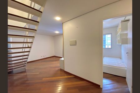 Apartamento à venda com 93m², 2 quartos e 1 vaga Apartamento à venda com 93m², 2 quartos e 1 vagaHall
