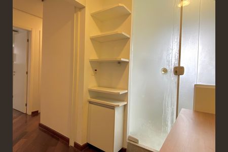Apartamento à venda com 93m², 2 quartos e 1 vaga Apartamento à venda com 93m², 2 quartos e 1 vagaCozinha
