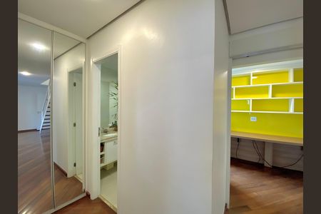 Apartamento à venda com 93m², 2 quartos e 1 vaga Apartamento à venda com 93m², 2 quartos e 1 vagaDetalhe
