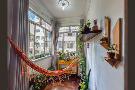 Apartamento à venda com 57m², 2 quartos e sem vaga