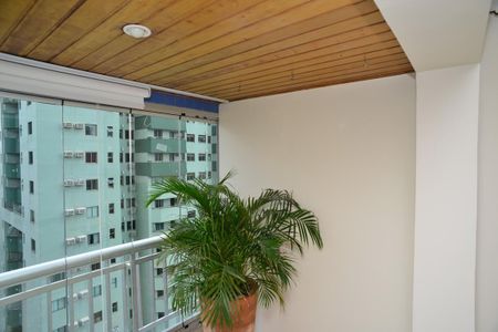 Varanda de apartamento para alugar com 3 quartos, 75m² em Barra da Tijuca, Rio de Janeiro