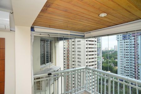 Apartamento para alugar com 75m², 3 quartos e 1 vagaVaranda