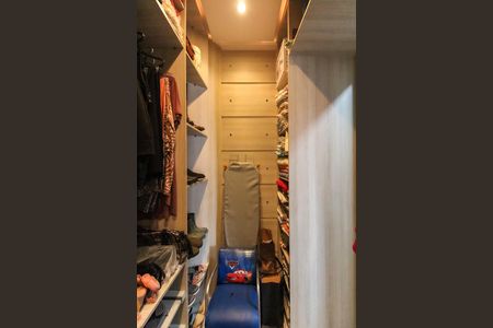 Apartamento para alugar com 57m², 2 quartos e 1 vaga Apartamento para alugar com 57m², 2 quartos e 1 vagaCloset