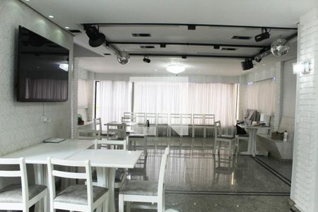 Apartamento para alugar com 57m², 2 quartos e 1 vagaÁrea Comum