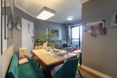 Sala de apartamento para alugar com 2 quartos, 57m² em Vila Carmosina, São Paulo