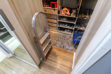 Apartamento para alugar com 57m², 2 quartos e 1 vaga Apartamento para alugar com 57m², 2 quartos e 1 vagaCloset