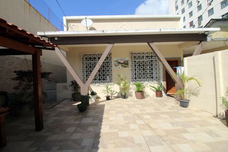 Casa à venda com 286m², 3 quartos e 4 vagasQuintal frente - Área gourmet