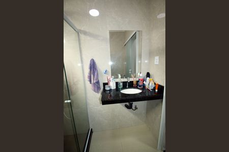 Casa à venda com 286m², 3 quartos e 4 vagasBanheiro 1