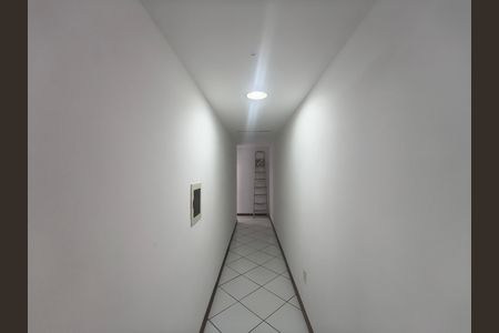 Corredor - Circulação de casa de condomínio à venda com 3 quartos, 220m² em Taquara, Rio de Janeiro