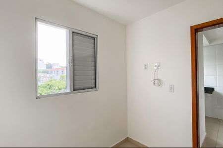 Quarto 2 de apartamento para alugar com 2 quartos, 40m² em Vila Santa Teresa (zona Leste), São Paulo
