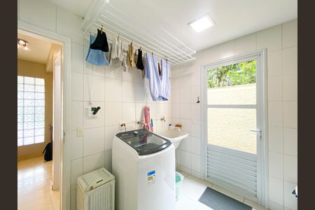 Casa de condomínio à venda com 241m², 3 quartos e 3 vagasÁrea de Serviço