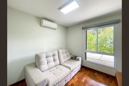 Casa de condomínio à venda com 241m², 3 quartos e 3 vagasSuíte 1