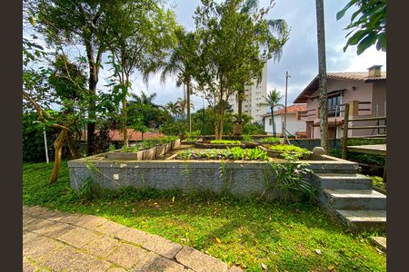 Casa de condomínio à venda com 241m², 3 quartos e 3 vagasÁrea comum - Horta