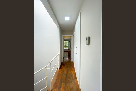 Casa de condomínio à venda com 241m², 3 quartos e 3 vagasCorredor - Quartos