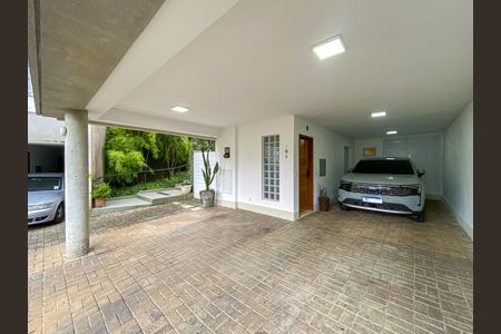 Casa de condomínio à venda com 241m², 3 quartos e 3 vagasGaragem