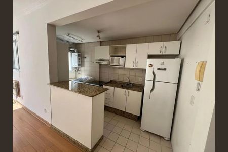 Cozinha de apartamento para alugar com 2 quartos, 60m² em Azenha, Porto Alegre