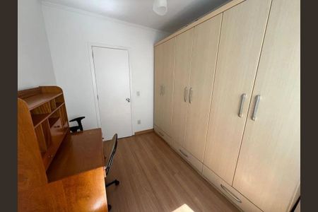 Quarto 2 de apartamento para alugar com 2 quartos, 60m² em Azenha, Porto Alegre