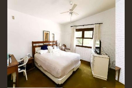 Casa à venda com 5 quartos, 240m² em Retiro Morumbi, São Paulo