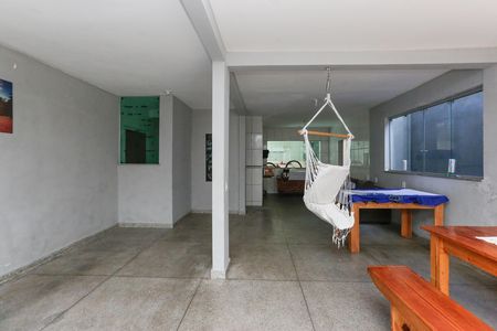 Casa à venda com 6 quartos, 380m² em Jardim Riacho das Pedras, Contagem