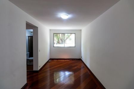 Apartamento para alugar com 63m², 2 quartos e 1 vagaFoto 02