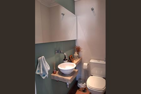 Apartamento à venda com 110m², 2 quartos e 2 vagas Apartamento à venda com 110m², 2 quartos e 2 vagasBanheiro