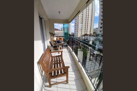 Apartamento à venda com 110m², 2 quartos e 2 vagas Apartamento à venda com 110m², 2 quartos e 2 vagasVaranda