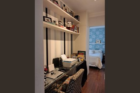Apartamento à venda com 110m², 2 quartos e 2 vagas Apartamento à venda com 110m², 2 quartos e 2 vagasQuarto