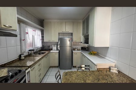 Casa para alugar com 225m², 3 quartos e 4 vagas Casa para alugar com 225m², 3 quartos e 4 vagasCozinha