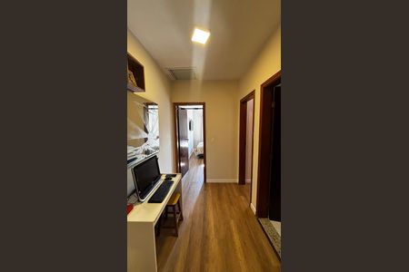 Casa para alugar com 225m², 3 quartos e 4 vagas Casa para alugar com 225m², 3 quartos e 4 vagasCorredor