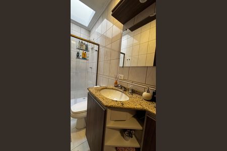 Casa para alugar com 225m², 3 quartos e 4 vagas Casa para alugar com 225m², 3 quartos e 4 vagasBanheiro
