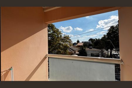 Casa para alugar com 225m², 3 quartos e 4 vagas Casa para alugar com 225m², 3 quartos e 4 vagasQuarto 2 Varanda