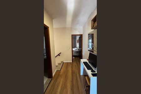 Casa para alugar com 225m², 3 quartos e 4 vagas Casa para alugar com 225m², 3 quartos e 4 vagasCorredor
