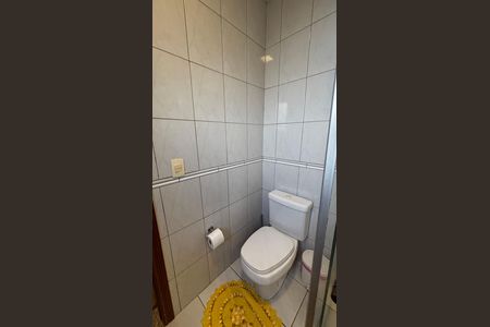 Casa para alugar com 225m², 3 quartos e 4 vagas Casa para alugar com 225m², 3 quartos e 4 vagasBanheiro da Suíte