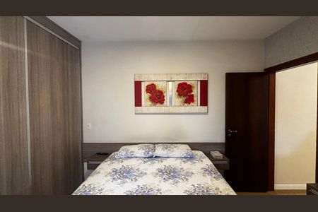 Casa para alugar com 225m², 3 quartos e 4 vagas Casa para alugar com 225m², 3 quartos e 4 vagasSuite