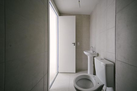Apartamento para alugar com 41m², 2 quartos e 1 vaga Apartamento para alugar com 41m², 2 quartos e 1 vagaBanheiro