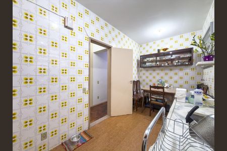 Cozinha de apartamento à venda com 3 quartos, 81m² em Horto, Belo Horizonte