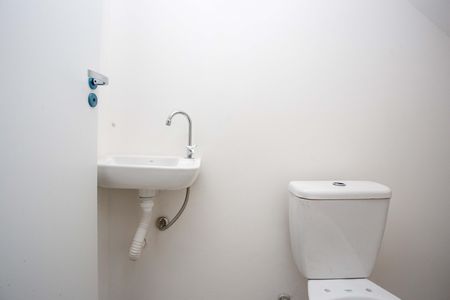 Casa para alugar com 98m², 2 quartos e 2 vagasLavabo