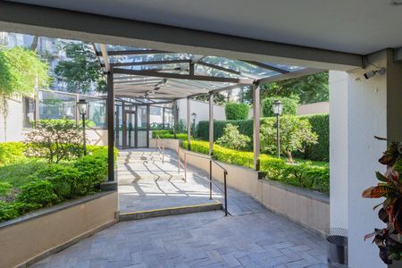 Apartamento à venda com 63m², 2 quartos e 1 vaga Apartamento à venda com 63m², 2 quartos e 1 vagaEntrada Portaria