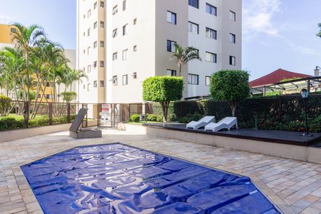 Apartamento à venda com 63m², 2 quartos e 1 vaga Apartamento à venda com 63m², 2 quartos e 1 vagaÁrea comum - Piscina