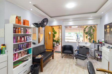 Casa à venda com 299m², 3 quartos e 5 vagas Casa à venda com 299m², 3 quartos e 5 vagasSala