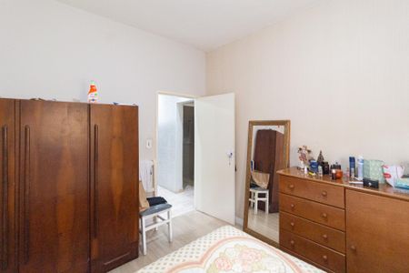 Casa à venda com 299m², 3 quartos e 5 vagas Casa à venda com 299m², 3 quartos e 5 vagasQuarto 1